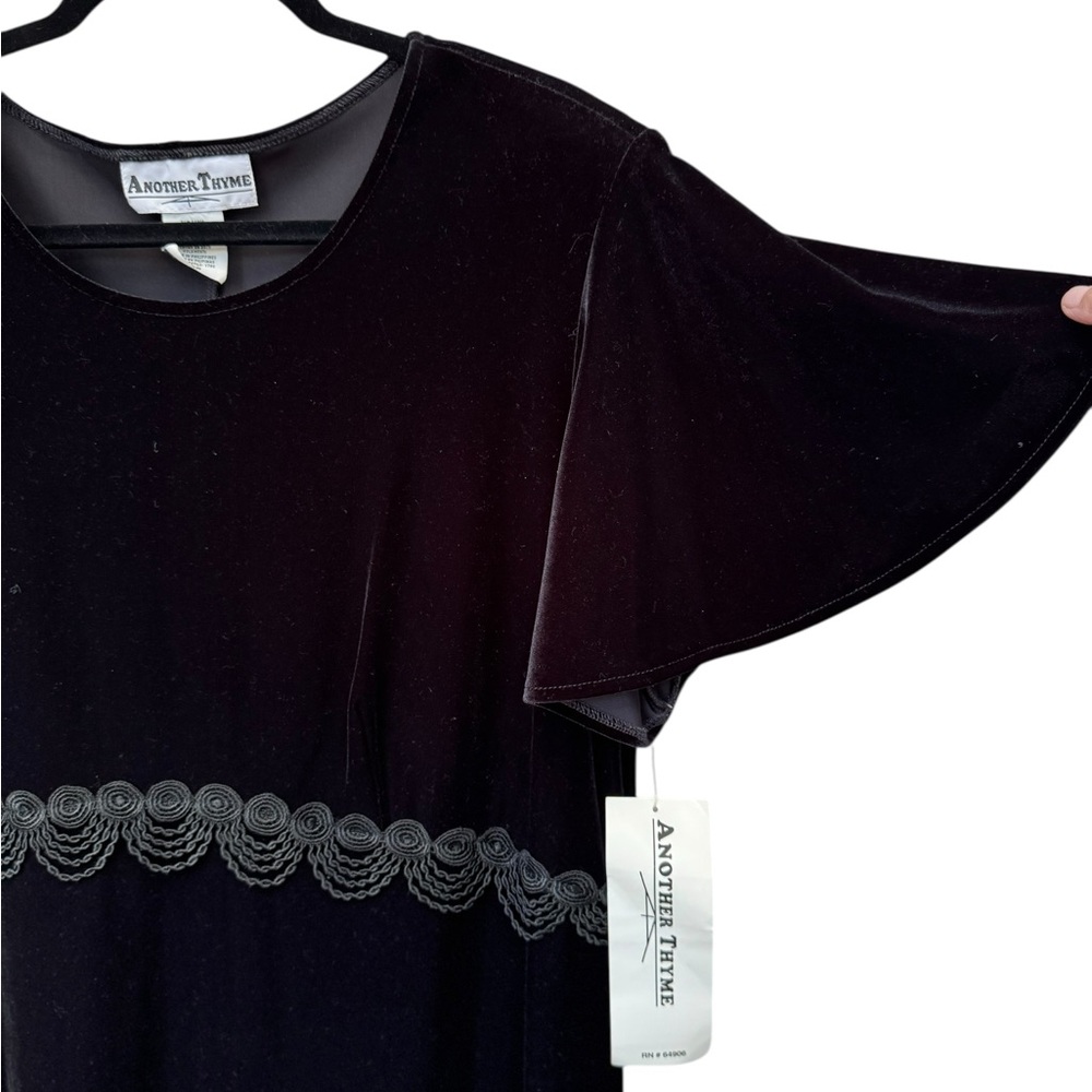 Another Thyme Black Velvet Dress with Lace Detail size 20 NWT - Picture 3 of 8